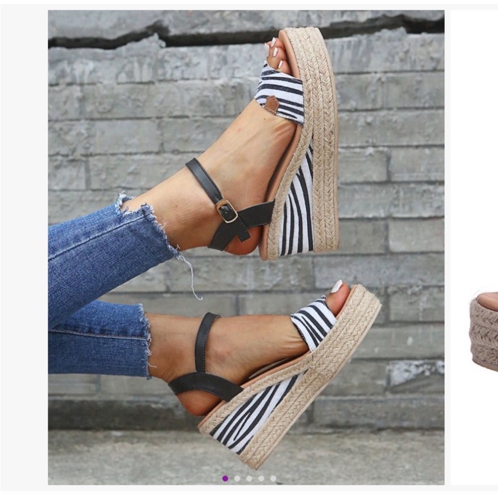 🆕 Black & White Zebra Wedge Sandal - BRAND NEW!